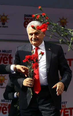 Yıldırım çiftinden Türk Kızılayına kurban bağışı