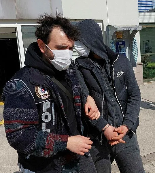 Samsun'da polisin dikkati sayesinde uyuşturucu satıcısı yakalandı-2
