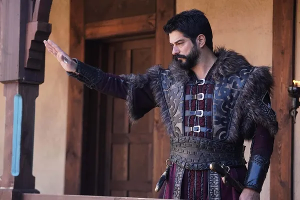 kurulus-osman-121-bolum-2-fragmani-yayinlandi-zalime-isyan-etmek-imanin-sanindandir-1681144524010.jpg Kuruluş Osman 121. bölüm 2. fragmanı yayınlandı: “Zalime isyan etmek imanın şanındandır”-3