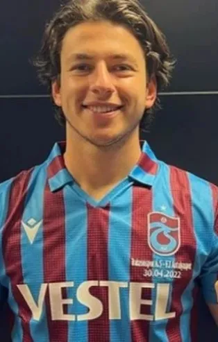 Trabzonspor'un genç ismi Enis Destan Polonya yolunda