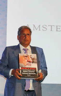 Robert Amsterdam'ın "FETÖ" kitabı yayımlandı