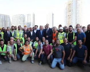 Sırbistan’da inşaat işçileri Erdoğan’ı sloganlarla karşıladı