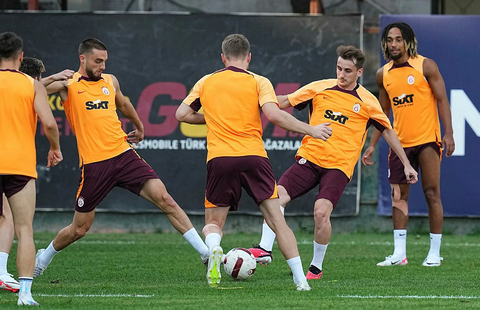 Galatasaray'dan dev transfer planı! Şampiyonlar Ligi'ne kalınırsa... - 1