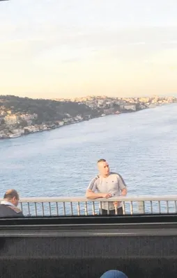 Cezaevinden çıktı köprüden atladı