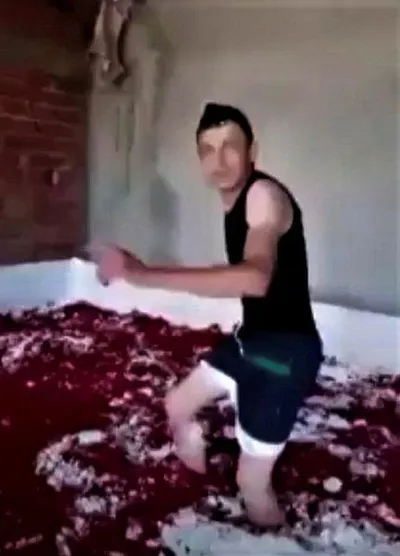 Son dakika: Balıkesir'deki mide bulandıran görüntüyle ilgili flaş gelişme: Salçalar imha edildi üretim durduruldu-1