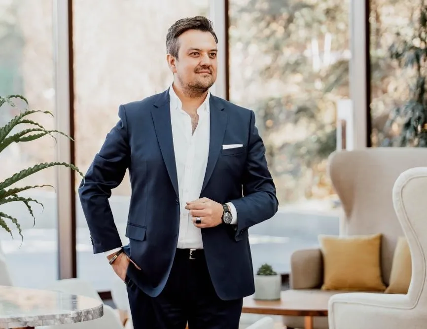 Volkan Doğruluk nerelidir ve kaç yaşındadır?