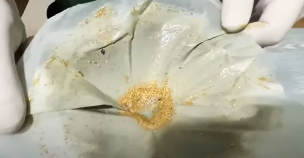 Kenarda köşede varsa hemen bakın! Bu eşyanın içinden çil çil altın çıkıyor