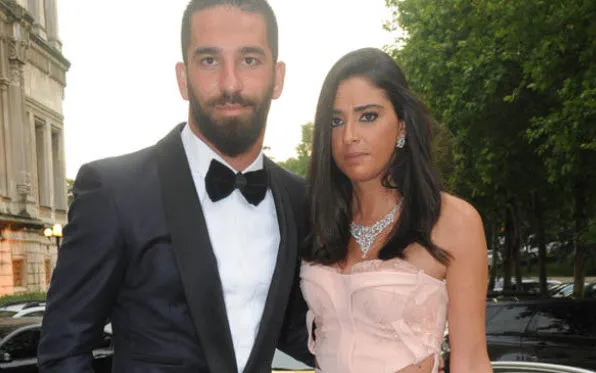 İşte Erdoğan Ailesi'nin Arda ve Aslıhan'a hediyesi-6