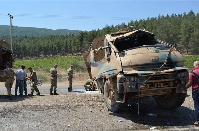 Gaziantep'te askeri araç devrildi: 2 yaralı