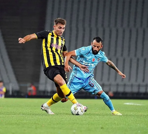 sezon-ilk-karsilasmasinda-firtina-esti-trabzonspor-2-0-istanbulspor-1659738264727.jpeg Sezon ilk karşılaşmasında Fırtına esti! Trabzonspor 2-0 İstanbulspor-5