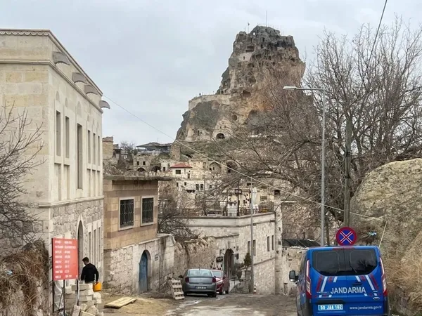 yeni-evli-cift-otel-odasinda-olu-bulundu-karbonmonoksit-gazindan-zehirlendiler-1678826823252.jpeg Yeni evli çift otel odasında ölü bulundu! Karbonmonoksit gazından zehirlendiler-2