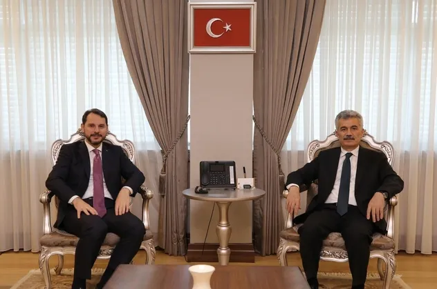 Son dakika: Hazine ve Maliye Bakanı Berat Albayrak'tan Danıştay Başkanı Zeki Yiğit'e ziyaret: Başarılar diliyorum