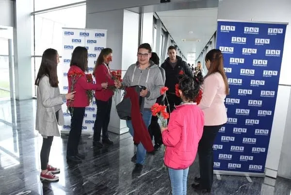 Bodrum'a gelen sezonun ilk turist kafilesi karşılandı!-9
