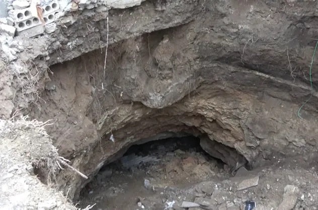 PKK'nın kazdığı tüneller çöktü! Teröristler altında kaldı