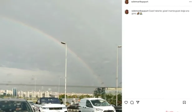 ozlem-sarikaya-yurt-oldu-mu-neden-oldu-ntv-spikeri-ozlem-sarikaya-yurt-kimdir-kac-yasinda-nereli-1652810823106.jpg KAHREDEN DETAY! Özlem Sarıkaya Yurt neden öldü? NTV spikeri Özlem Sarıkaya Yurt kimdir, kaç yaşında, nereli? Evli mi, kaç çocuğu var?-3