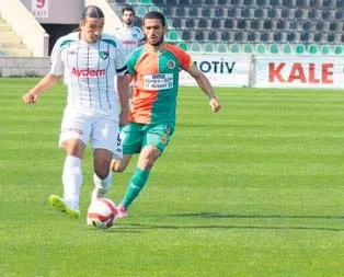 Horoz’a son tokat Alanyaspor’dan