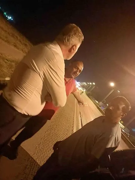 iyi-partili-bahadir-erdemin-makam-araci-kazaya-karisti-karsiya-gecmeye-calisan-talihsiz-kadin-hayatini-kaybett-1662070685535.jpeg İYİ Partili Bahadır Erdem'in aracı kazaya karıştı! Karşıya geçmeye çalışan talihsiz kadın hayatını kaybetti-2