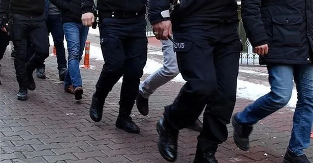 İzmir'de zehir tacirlerine operasyon