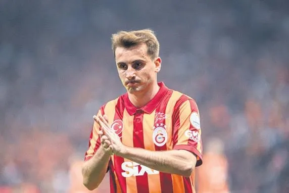 galatasarayin-yildiz-ismi-mauro-icardi-son-maclarda-sessiz-kaldi-08-isabetli-sut-ceken-arjantinli-15-kez-gol-p-1699825549754.jpeg Galatasaray'ın yıldız ismi Mauro Icardi son maçlarda sessiz kaldı! 0.8 isabetli şut çeken Arjantinli 1,5 kez gol pozisyonuna girebildi-4