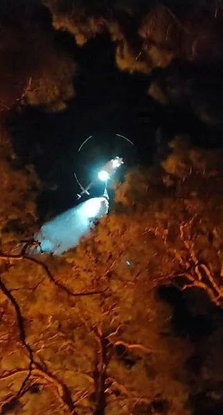 İzmir'de orman yangınına müdahale eden helikopter Tahtalı Barajı'na düştü! Aranan 3 kişiden acı haber geldi-2