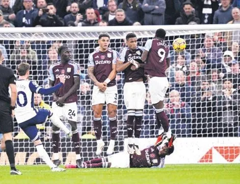 Tottenham Villa’yı 4’ledi