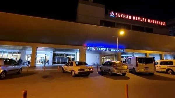 Adana'da İki sevgili bıçakla birbirlerini yaraladı-1