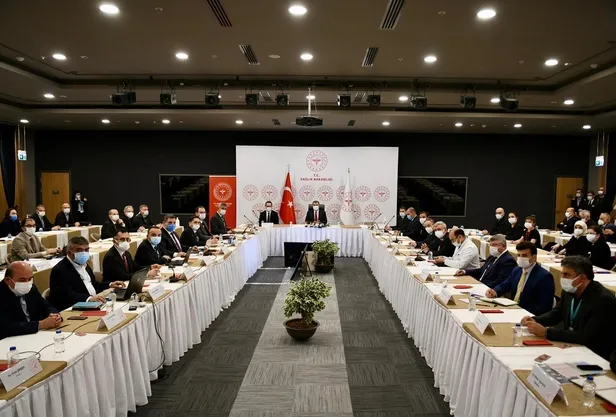 Sağlık Bakanı Fahrettin Koca liderlik etti: İstanbul'da Kovid-19 toplantısı-1