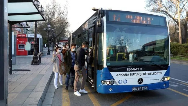 yilbasinda-otobusler-bedava-mi-31-aralik-1-ocakta-toplu-tasima-ucretsiz-mi-vapur-metro-metrobus-marmaray-1640862728379.jpg