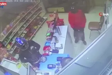 Petrol istasyonunda silahlı soygun... O anlar kamerada!