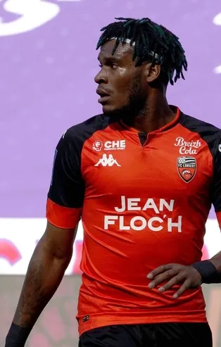 Stoper transferi yapmak isteyen Beşiktaş, Gravillon için harekete geçti