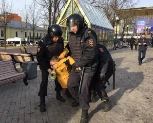 Rusya’da muhaliflere sert müdahale