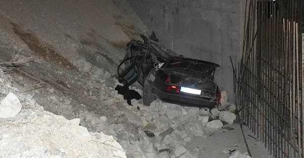 Afyonkarahisar’da kontrolden çıkan otomobil inşaat alanına düştü! Üçü aynı aileden dört kişi hayatını kaybetti