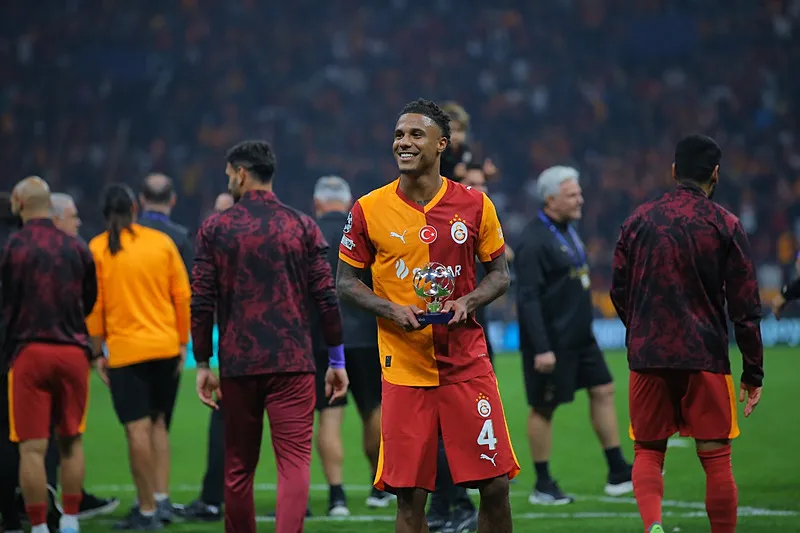 Spor yazarları Galatasaray'ın Liverpool zaferini değerlendirdi! "Enerji patlaması" - 18