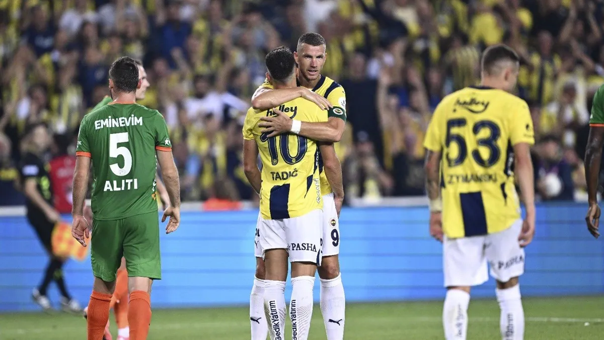 Fenerbahçe'den 2 yıldıza veda!