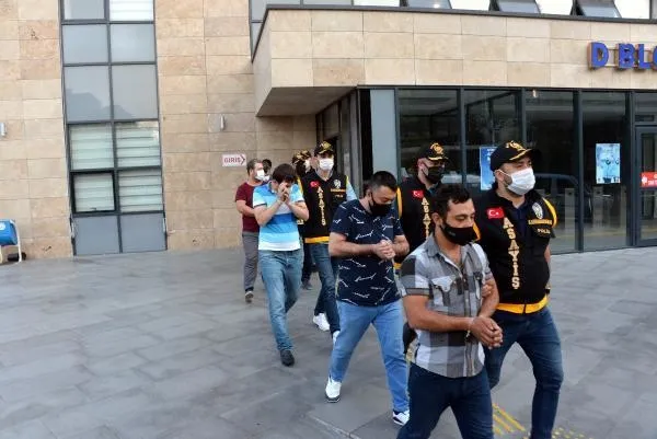 SON DAKİKA: Kahramanmaraş’ta sahte altın dolandırıcılarına şafak baskını: Çok sayıda kişi gözaltına alındı-5