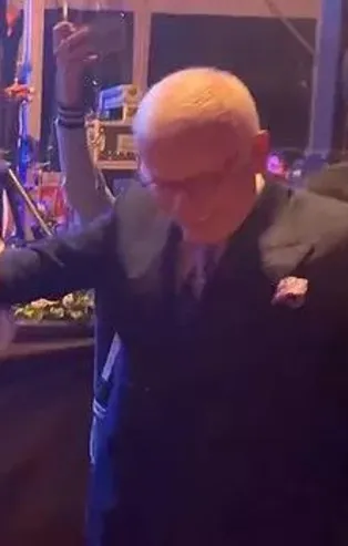 Beş benzemezi Diyarbakır'da bir düğün salonunda toplayan bu yeni dalganın farkında mısınız Kemal Bey?