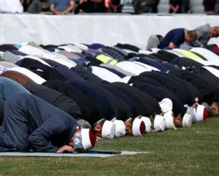 Son dakika: Yeni Zelandada terör saldırısında şehit olanlar için anma töreni düzenlendi