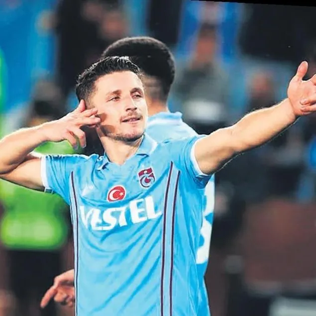 Enis Bardhi küllerinden doğdu!