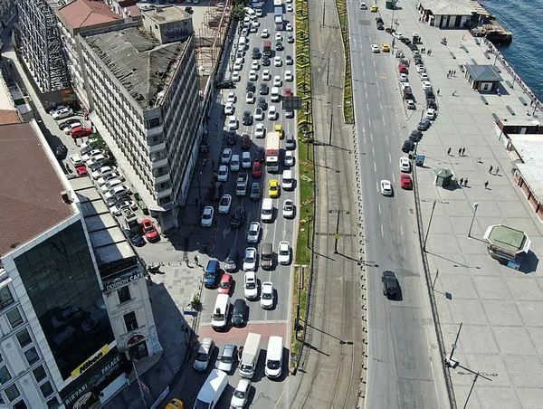 bu-fotograflar-bugun-cekildi-otoparklar-doldu-trafik-kilitlendi-yer-istanbul-1589207943920.jpg Bu fotoğraflar bugün çekildi! Otoparklar doldu, trafik kilitlendi! Yer: İstanbul-2