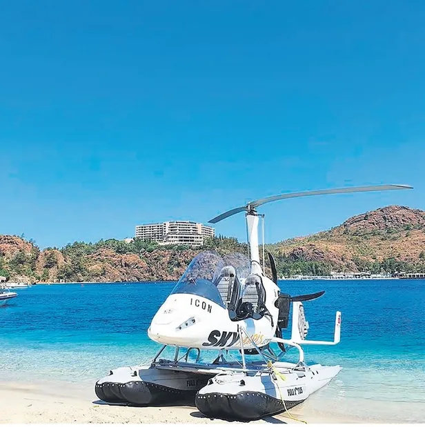 melisa-sutsurup-ile-marmariste-tatildeyken-akyakada-kaza-geciren-ogrencisinin-yanina-gyrokopter-helikopterle-y-1653936845511.jpeg Melisa Sütşurup ile Marmaris'te tatilde olan Mustafa Sandal'a kaza şoku! Apar topar ‘Gyrokopter’ isimli helikoptere binerek...-6