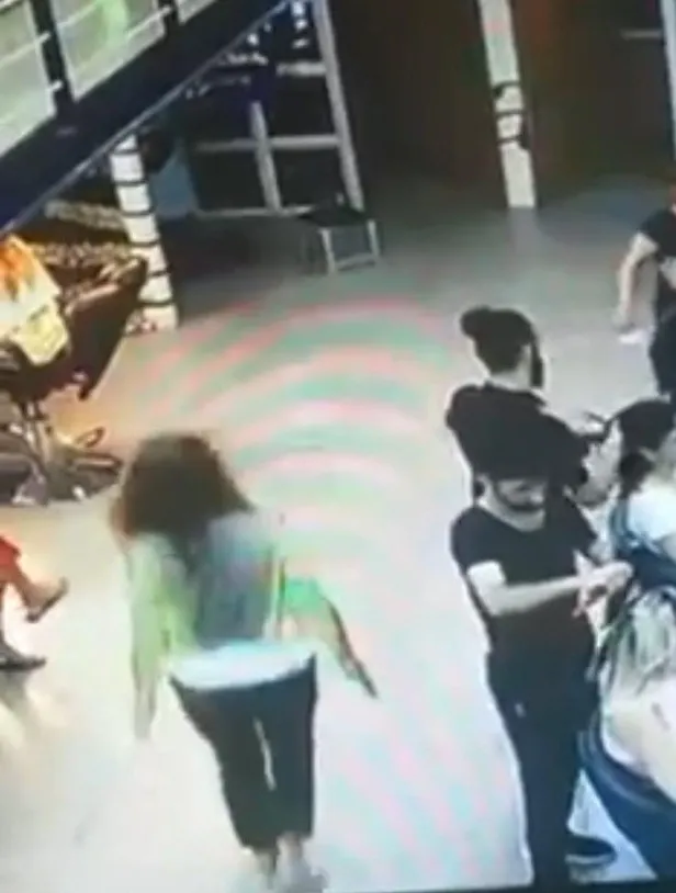 CHP’li Gamze Akkuş İlgezdi'den büyük skandal! Kendisine ayrıcalık tanımayan işletmeye bedel ödetti-3