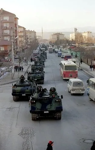 28 Şubat darbesinin habis yüzü! İkna odaları zulmü, önü kesilen imam hatipler, hukuku gölgede bırakan baskı...