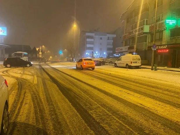HAVA DURUMU | Ankara'da yoğun kar! Meteorolojiden kuvvetli kar yağışı uyarısı-3