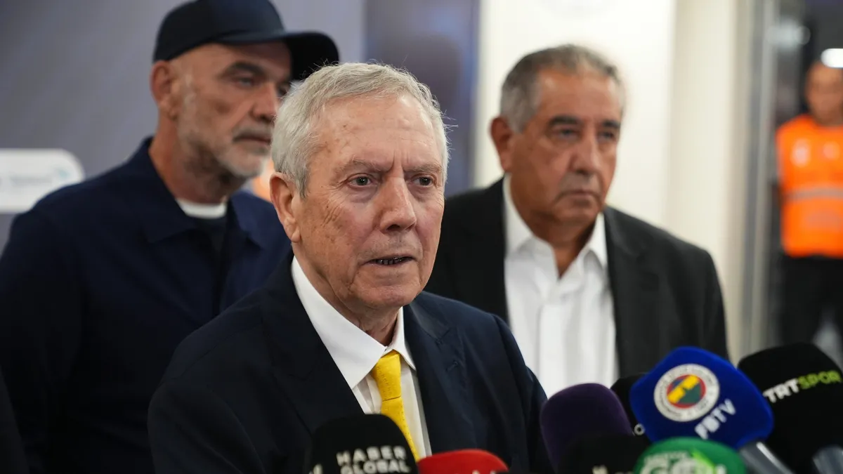 Fenerbahçe'den Aziz Yıldırım açıklaması: Soyunma odası iddialarına yanıt