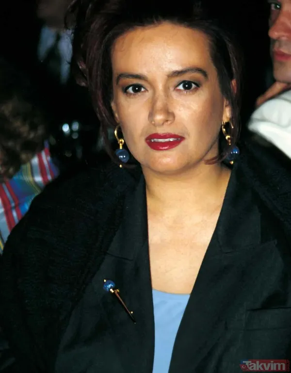 “Ölümden döndüm” demişti! Yeşilçam’ın cilveli güzeli Müjde Ar’ın son hali Seda Bakan’ın paylaşımında ortaya çıktı - 3