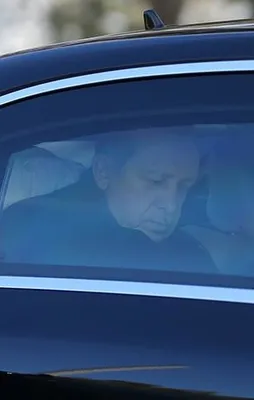 Erdoğan'dan Meclis Başkanı Kahraman'a ziyaret