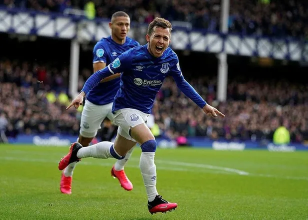 fenerbahce-transferde-durmuyor-yeni-hedef-evertonin-yildizi-bernard-1611343782731.jpeg Fenerbahçe transferde durmuyor! Yeni hedef Everton’ın yıldızı Bernard-2