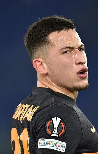 Olimpiu Morutan gözden düştü! Torrent'in gelmesiyle forma şansı bulamayan Rumen yıldız kadroda düşünülmüyor