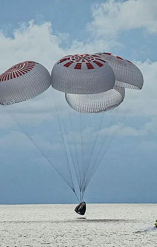 SpaceX'in uzay yolculuğu sona erdi! 4 sivil mürettebat güvenli şekilde dünyaya döndü