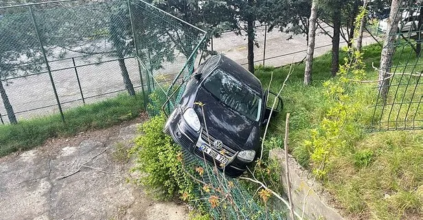 Akılalmaz kaza! Pedalları karıştırdı aşağıya uçtu